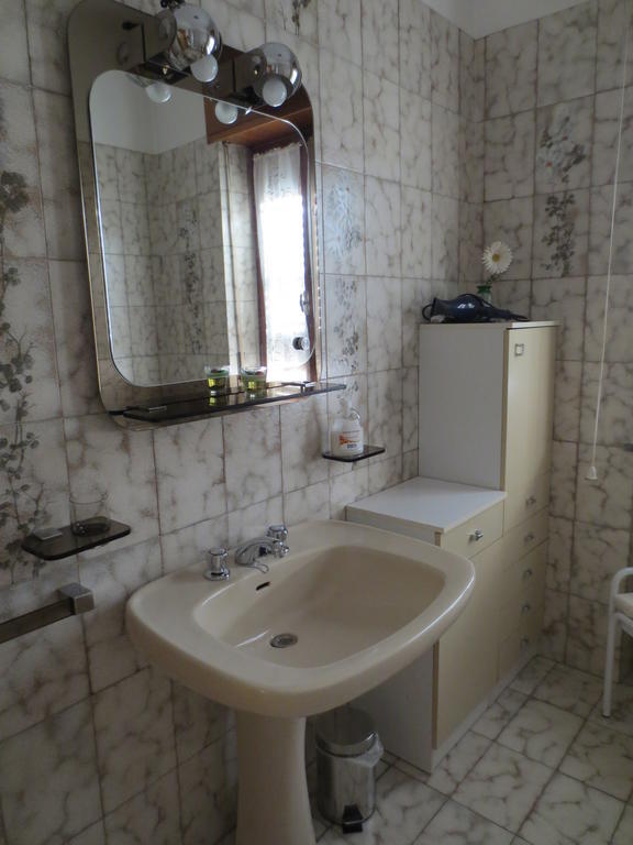 몸벨로 몬페라토 Casa Giordano B&B 외부 사진