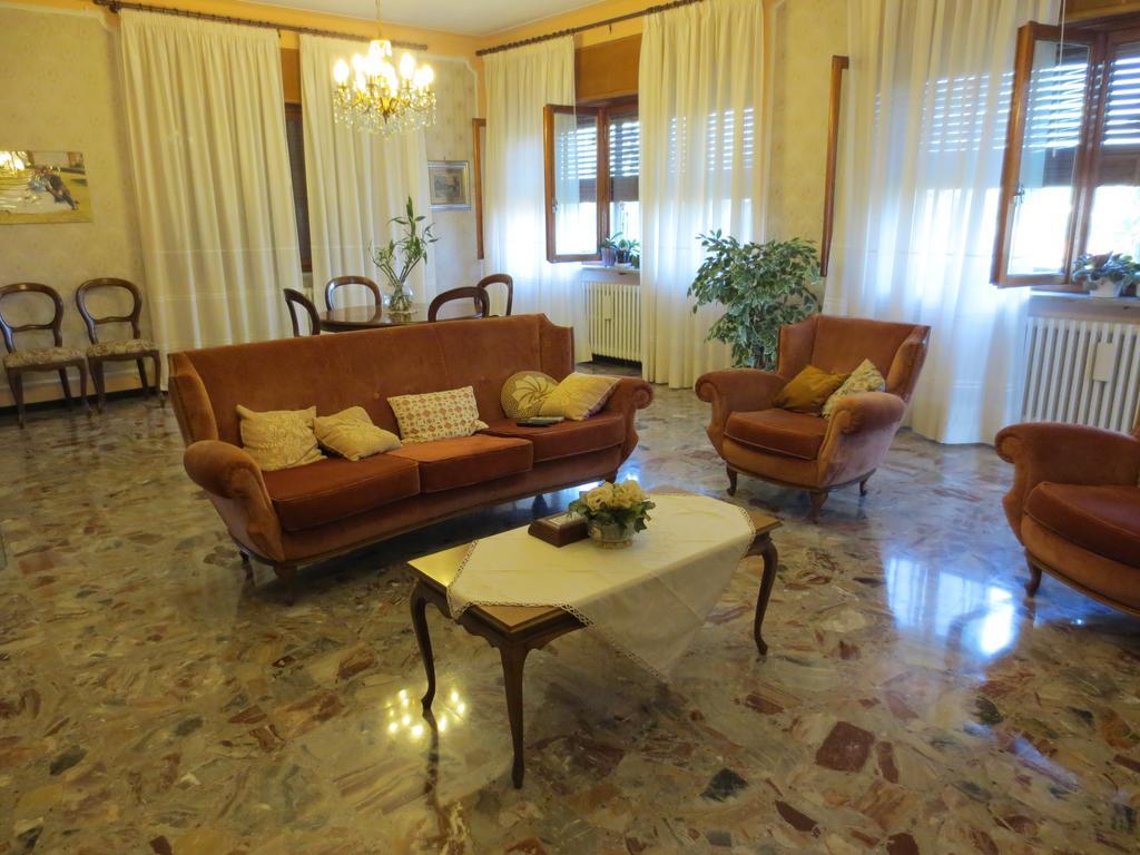 몸벨로 몬페라토 Casa Giordano B&B 외부 사진