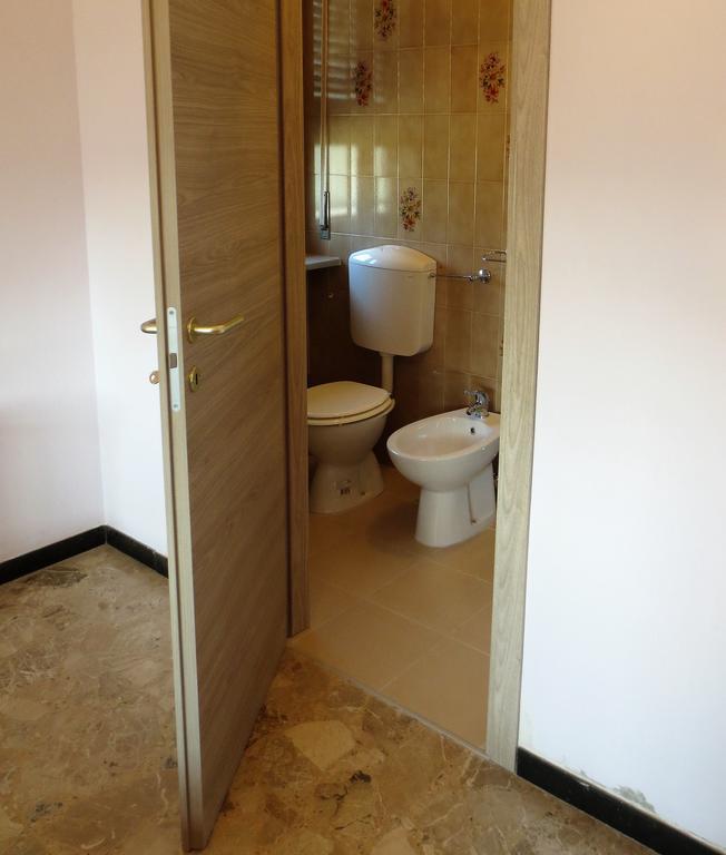 몸벨로 몬페라토 Casa Giordano B&B 외부 사진