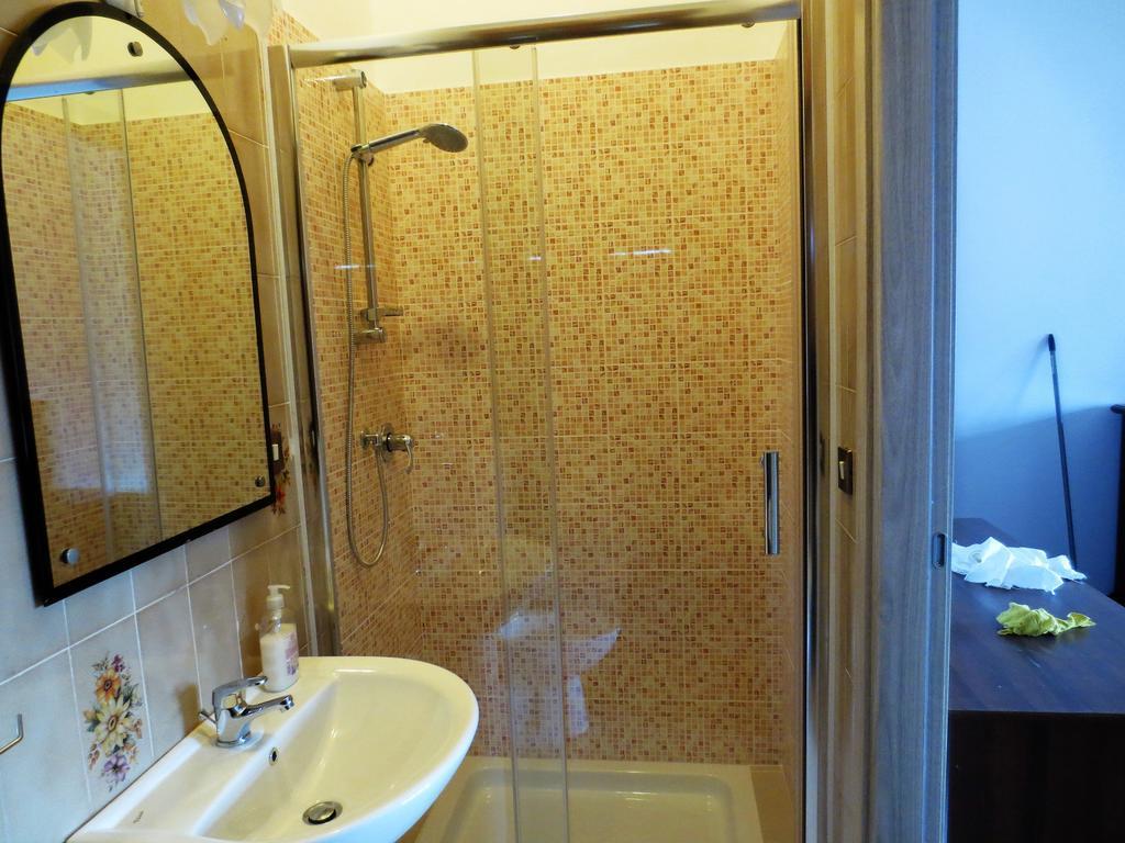 몸벨로 몬페라토 Casa Giordano B&B 외부 사진